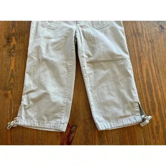 Northface Women's Cropped Tie-Back Front Pocket Khaki Pants, sz 8 - Picture 3 of 8